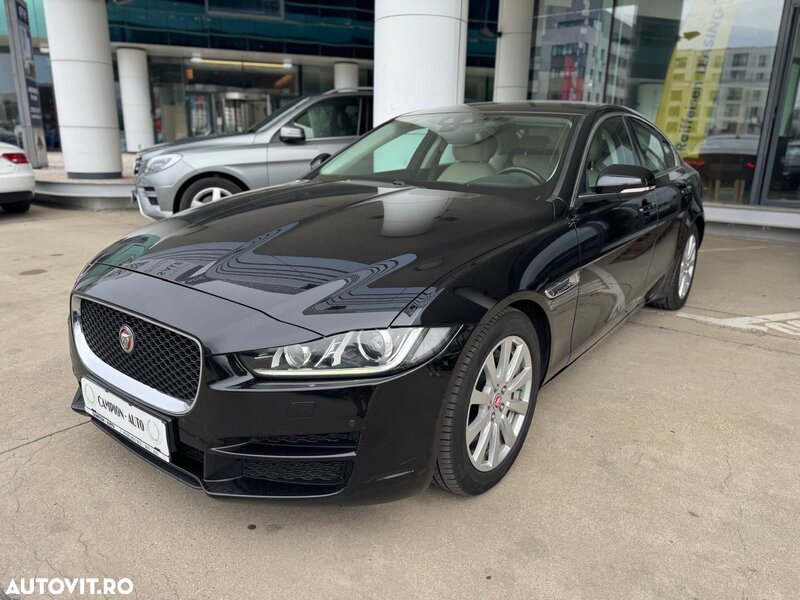 Jaguar XE