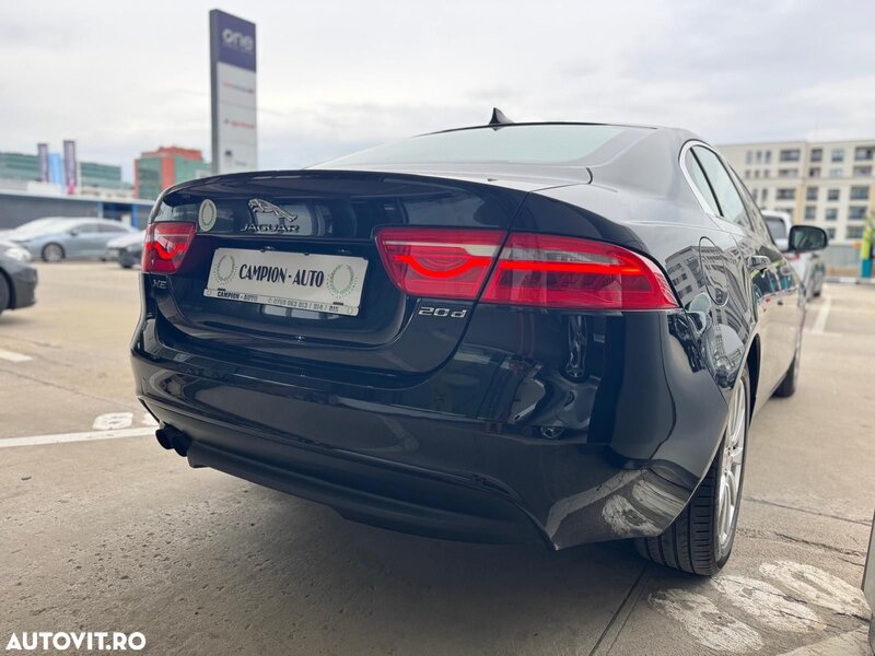 Jaguar XE